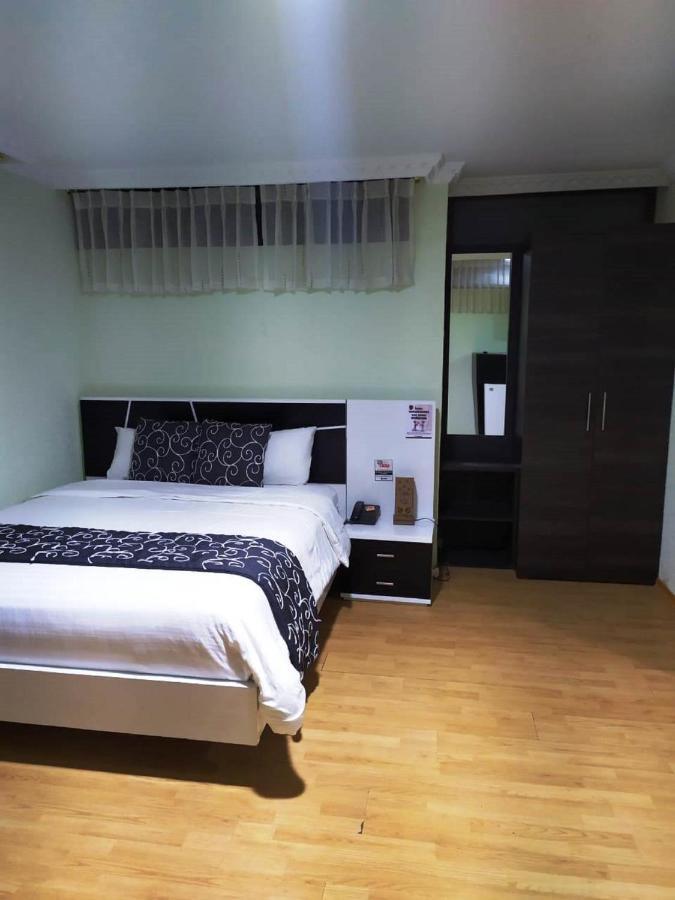La Kapital Hotel Ambato Kültér fotó