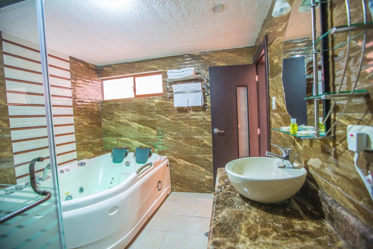La Kapital Hotel Ambato Kültér fotó